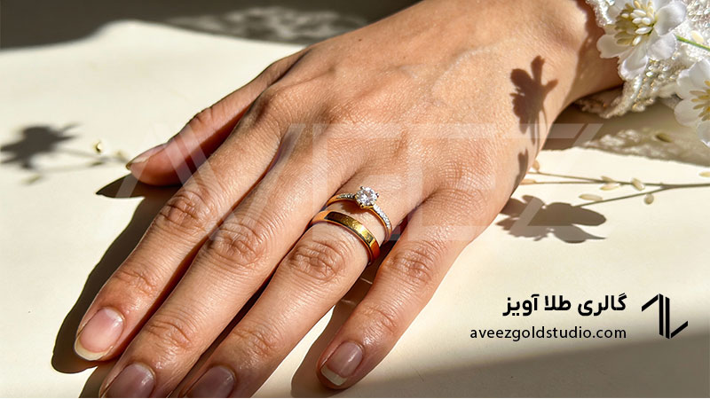 تفاوت حلقه نامزدی و حلقه نشان در چیست؟